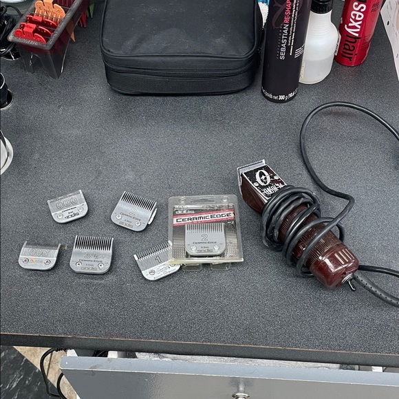 Oster Other - Classic 76 oster clippers